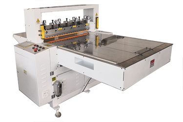 全自动旋转裁切机  导热垫片裁切机  自动旋转90度裁切机  散热垫片纵横切片机