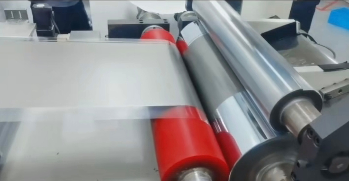 吸波材料涂布机 转移涂布机  屏蔽吸波材料涂布生产线 抗电磁干扰吸波材料涂布机